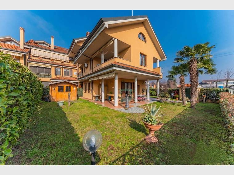Villa in vendita a Bareggio, Via Giovanni Falcone , 11 - Bareggio, MI