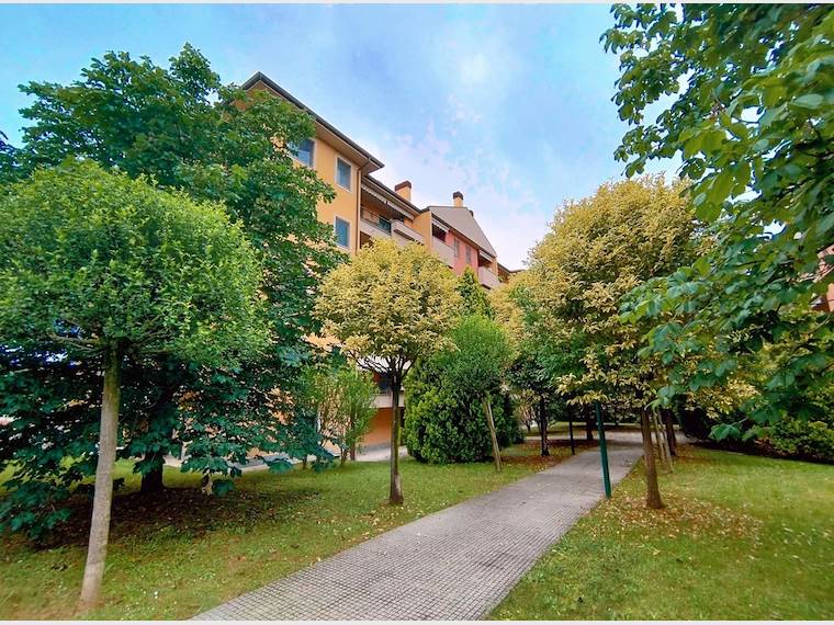 Appartamento in vendita a Vittuone, Via Milano , 28 - Vittuone, MI