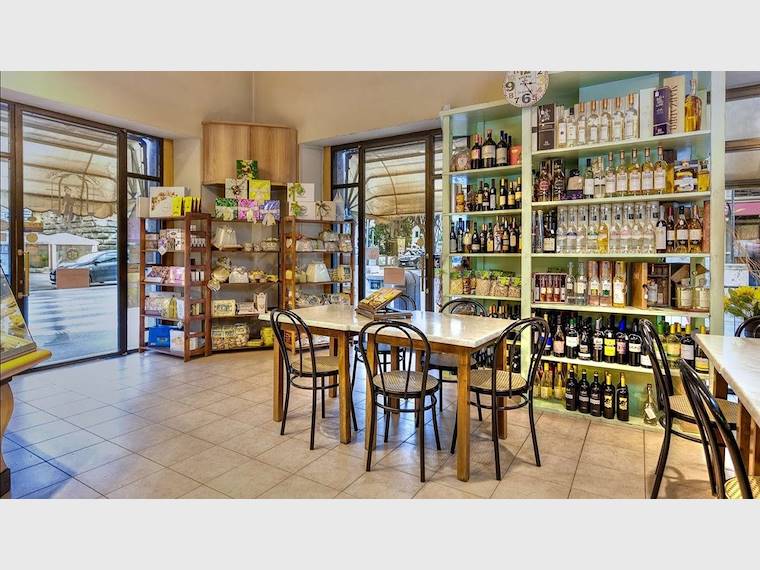Bar in vendita a Arezzo, VIALE MICHELANGELO , 28/30 - Arezzo, AR