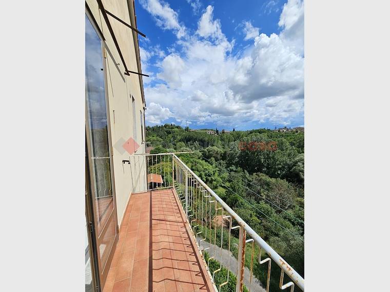 Appartamento in vendita a Siena, VIA ARETINA , 114 - Siena, SI