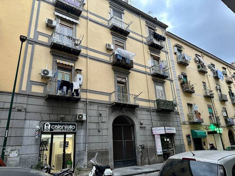 Appartamento in vendita a Napoli, Via Consalvo - Napoli, NA