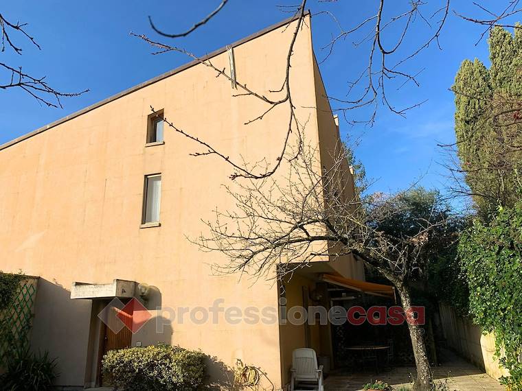 Villa bifamiliare in vendita a Perugia, Via del Fiordaliso - Perugia, PG