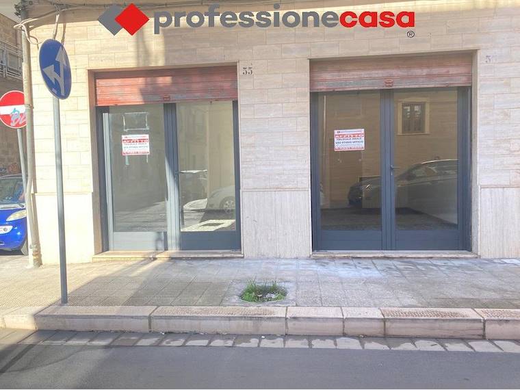 Ufficio in affitto a Grottaglie, Via Foggia, 55,A - Grottaglie, TA