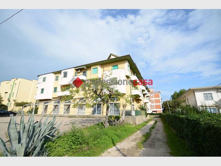 Appartamento in vendita a Campomarino, via Della Libertà, 34 - Campomarino Lido (Campomarino - CB)