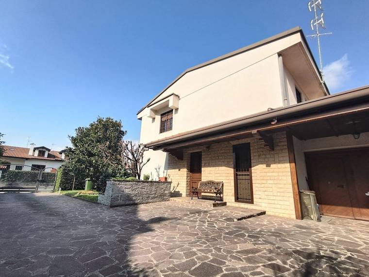 Villa bifamiliare in vendita a Parabiago, via sant'antonio, 73 - Parabiago, MI