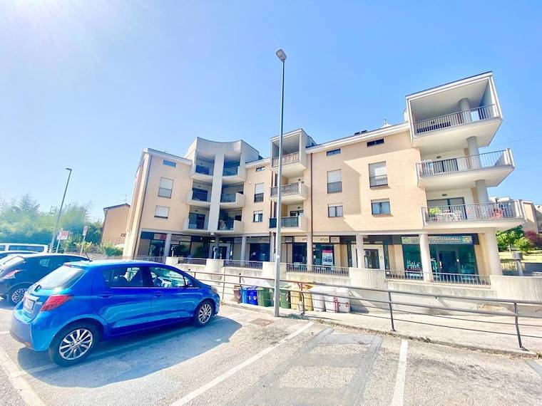 Appartamento in vendita a L'Aquila, via Guglielmo Marconi, 7 - L'Aquila, AQ